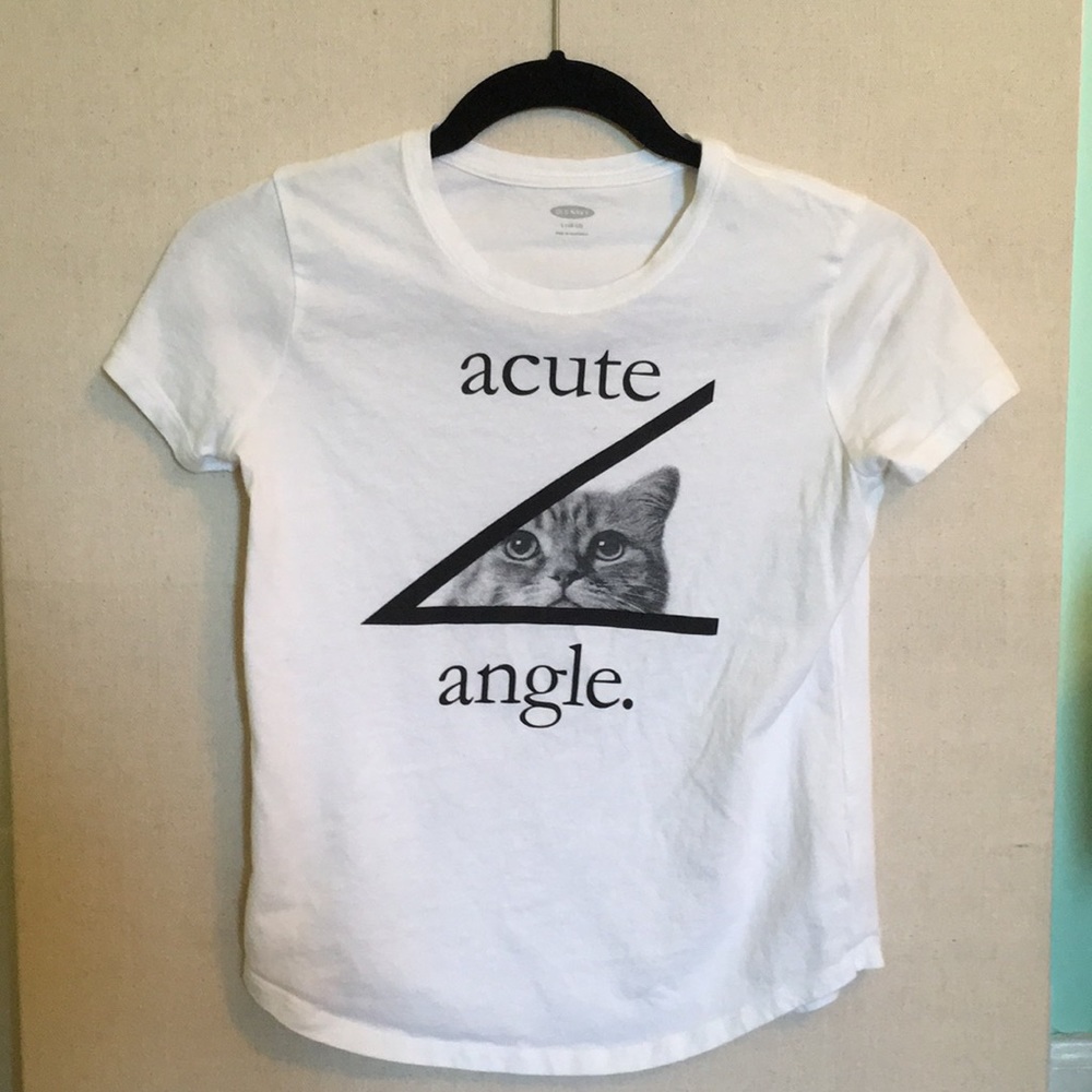 Old Navy Girls’ Acute Angle 😹 Graphic Tee